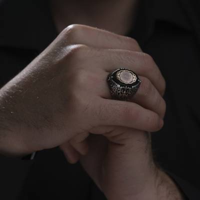 Oval Gravür Motifli İnşirah Suresi Model 925 Ayar Gümüş Erkek Yüzük