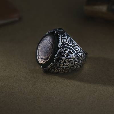 Oval Gravür Motifli İnşirah Suresi Model 925 Ayar Gümüş Erkek Yüzük