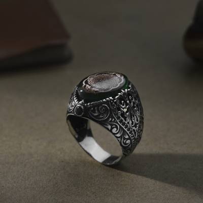 Oval Gravür Motifli İnşirah Suresi Model 925 Ayar Gümüş Erkek Yüzük