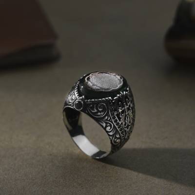 Oval Gravür Motifli İnşirah Suresi Model 925 Ayar Gümüş Erkek Yüzük